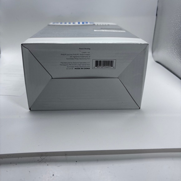 Philips‎ 100 Clear Mini Lights Heavy Duty Remains Lit 33 ft Green Wire - Picture 3 of 4